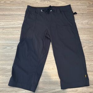 Women’s xs Lucy capri pants. Lightweight.